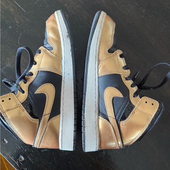 Nike AIR JORDAN RETRO 1 HIGH OG CASUAL SHOES ⭐️⭐️⭐️⭐️⭐️ - Picture 4 of 9